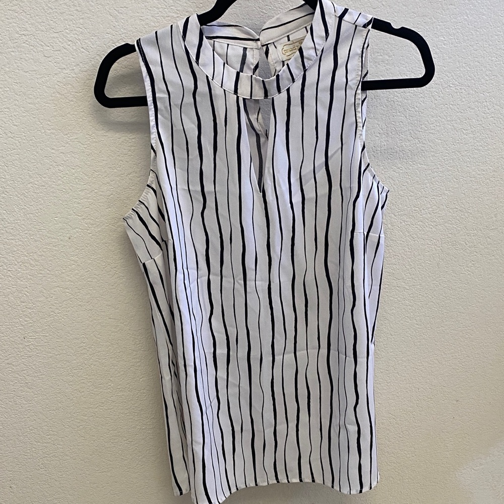 Mud Pie Black and White Fitted Tank Top with Mandarin Collar